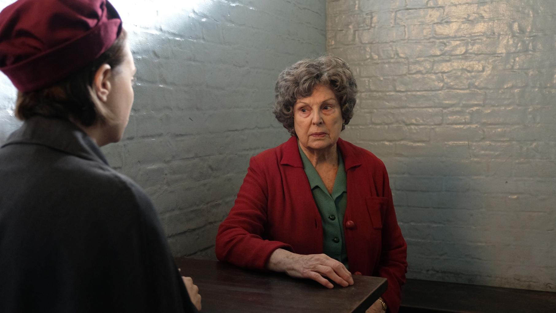Valerie Dyer (JENNIFER KIRBY), Elsie Dyer (ANN MITCHELL) in Call the Midwife. Photo: BBC/Neal Street Production